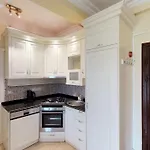 Gold 1 Bedroom *